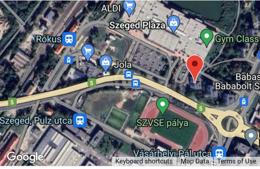 Panorama Apartment Near Szeged Plaza Exterior foto
